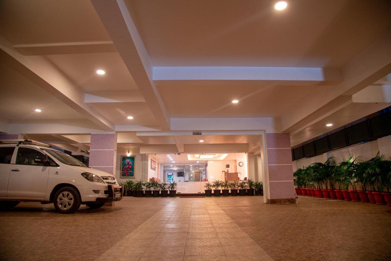 Park Avenue Suites Коимбаторе Екстериор снимка