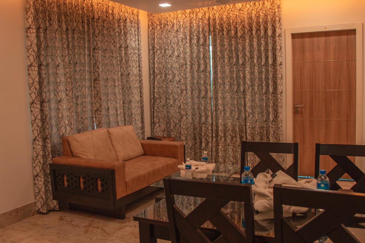 Park Avenue Suites Коимбаторе Екстериор снимка
