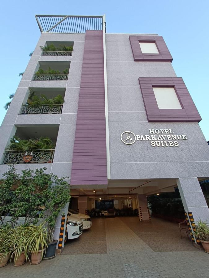 Park Avenue Suites Коимбаторе Екстериор снимка